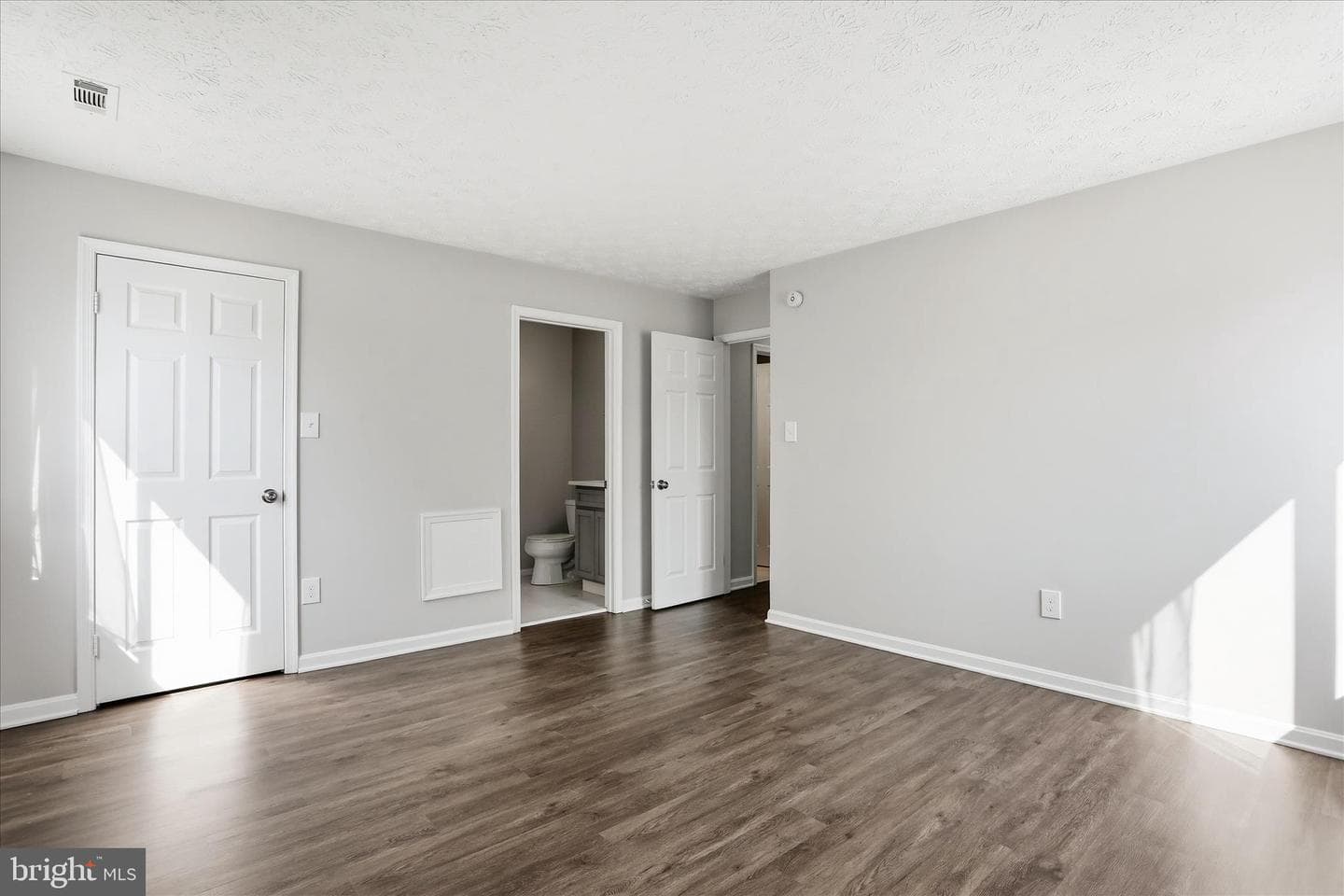 2137 Wainwright Court #1c photo 13