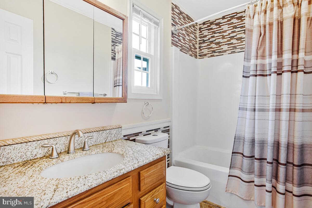 6 Westview Court photo 22