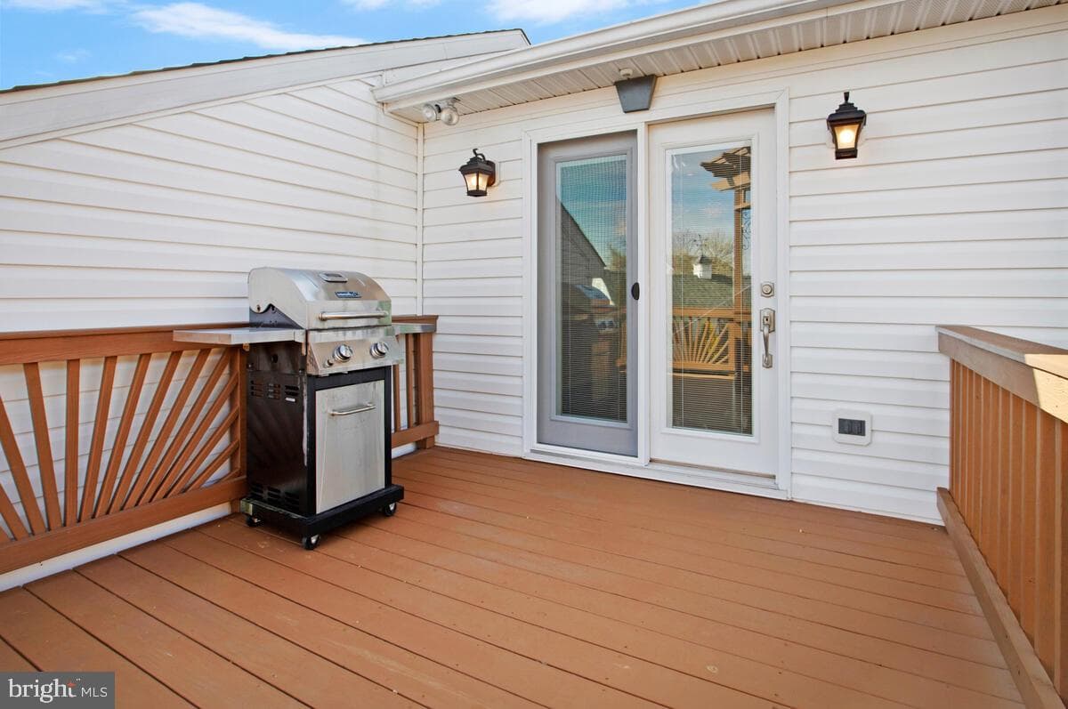 6 Westview Court photo 32