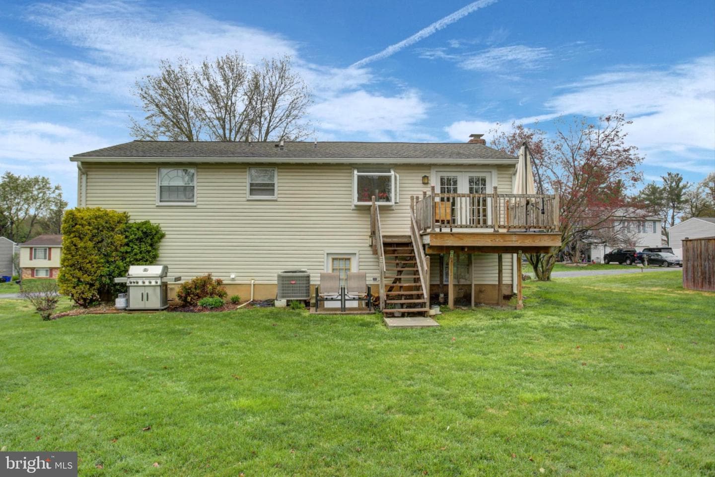 9423 Highlander Court photo 4