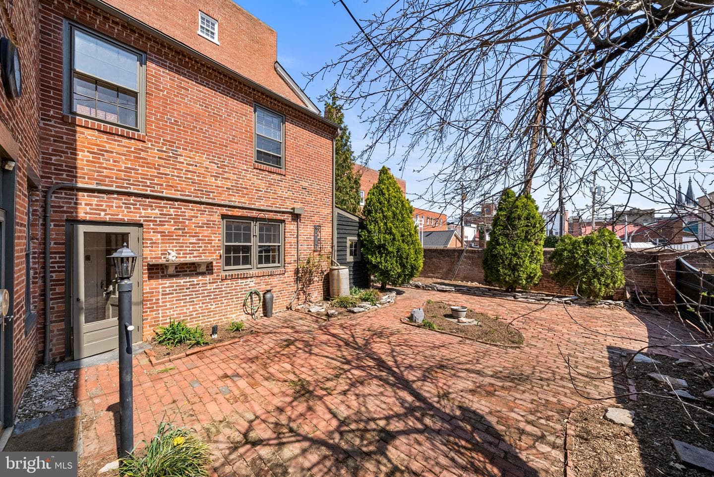 106 N Court Street photo 23