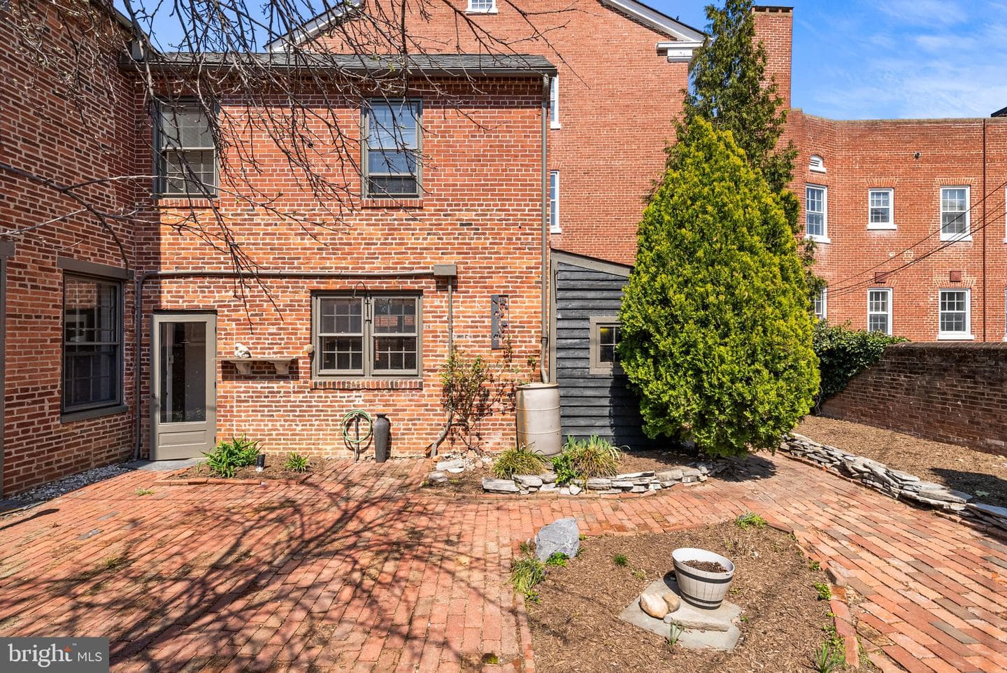 106 N Court Street photo 26