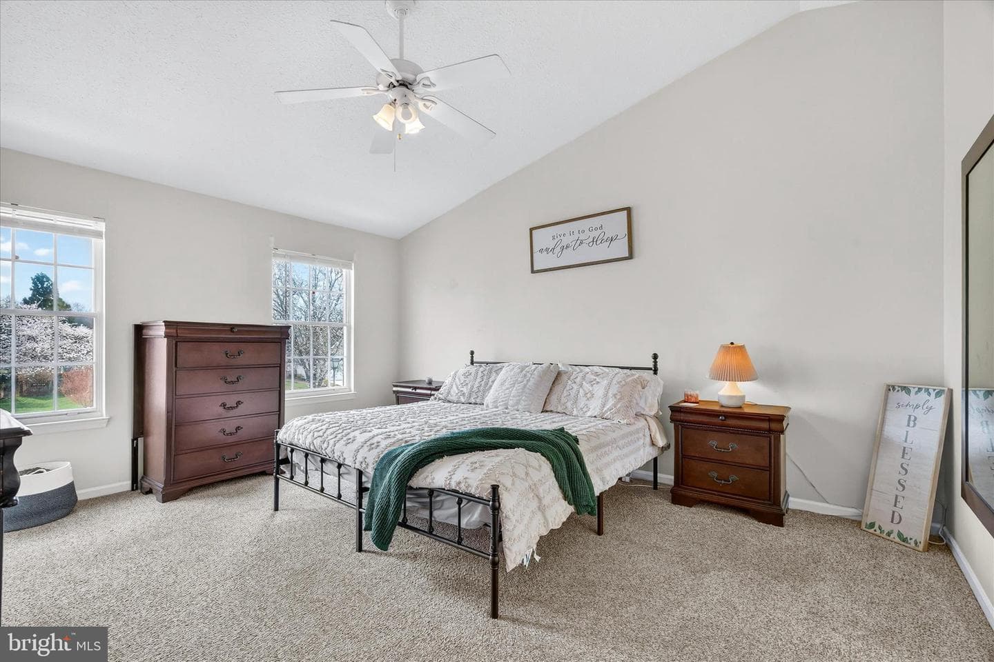 5348 Saint James Place photo 24