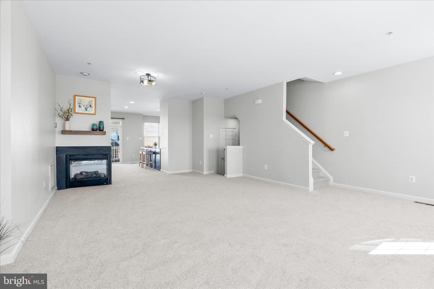 318 E Wainscot Drive photo 15
