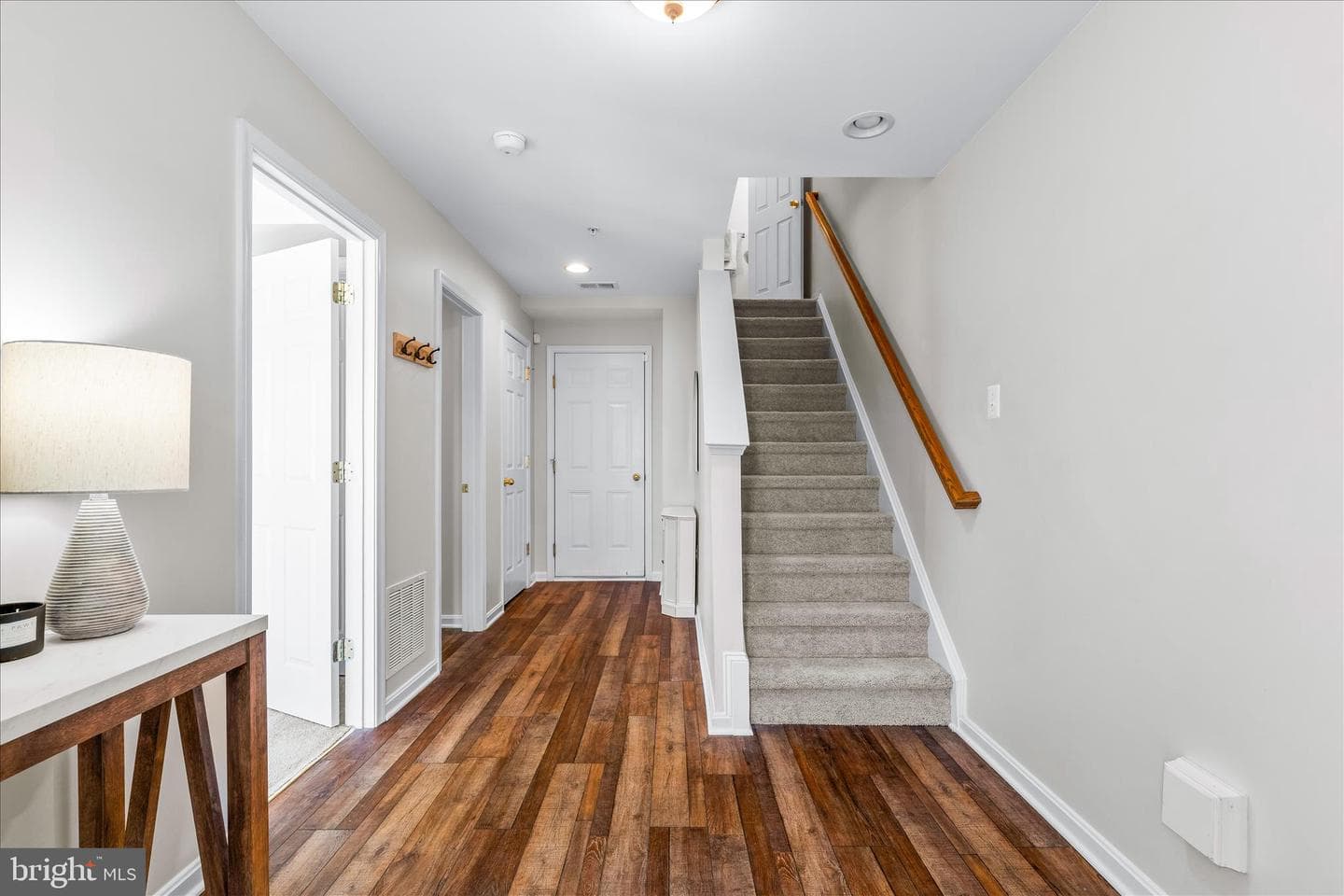 318 E Wainscot Drive photo 27