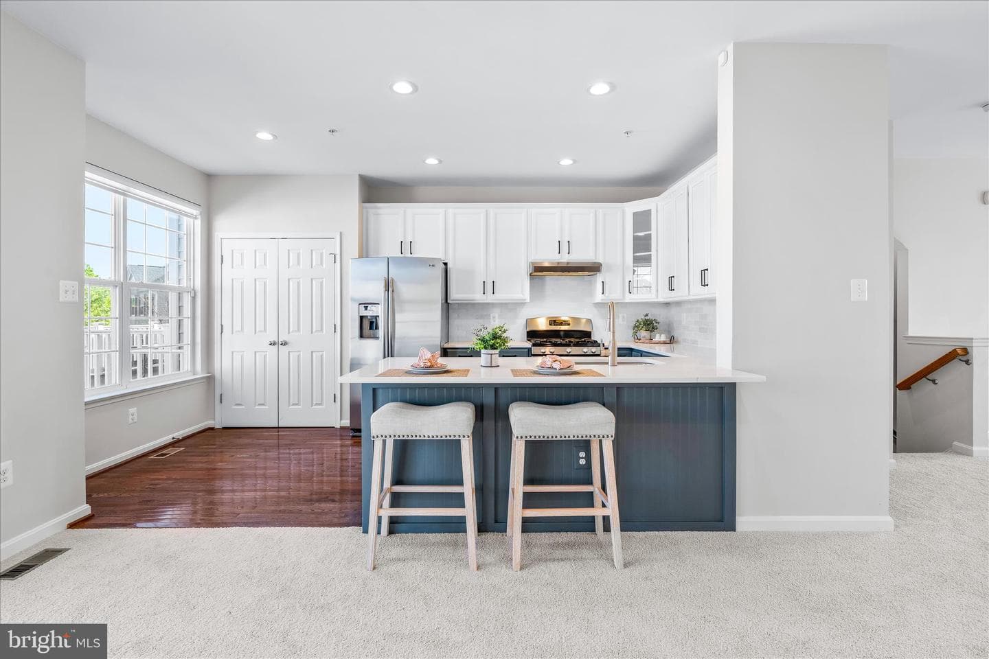 318 E Wainscot Drive photo 3