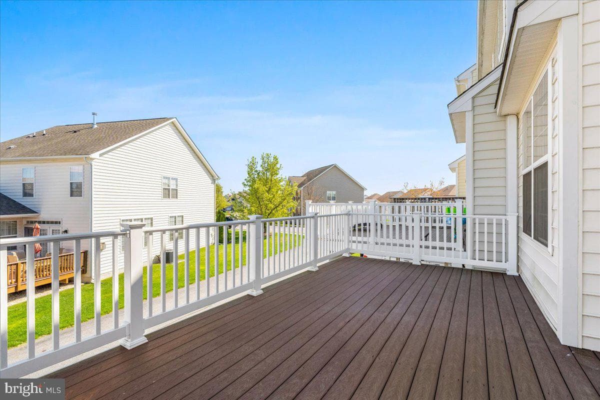 318 E Wainscot Drive photo 32