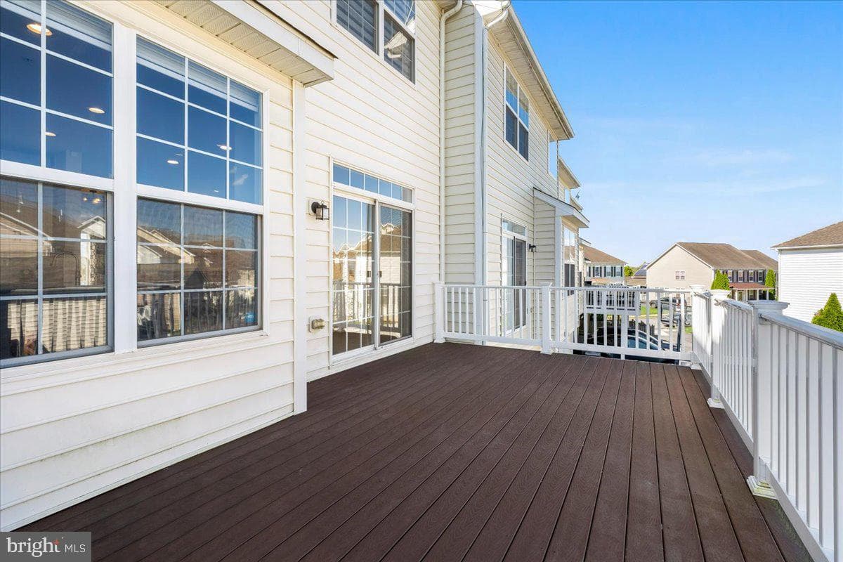 318 E Wainscot Drive photo 33