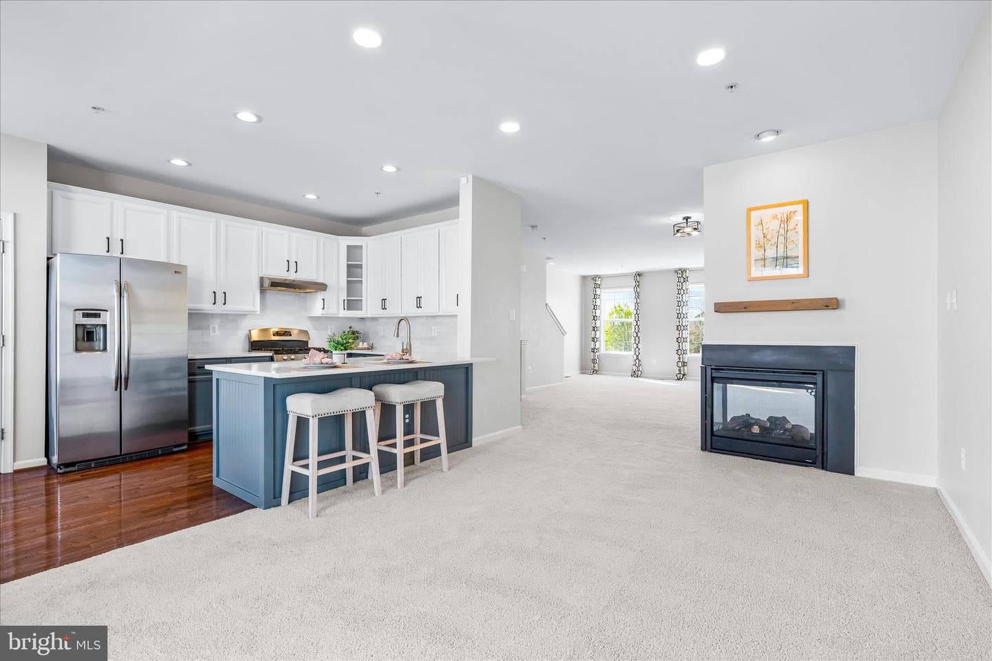 318 E Wainscot Drive photo 4