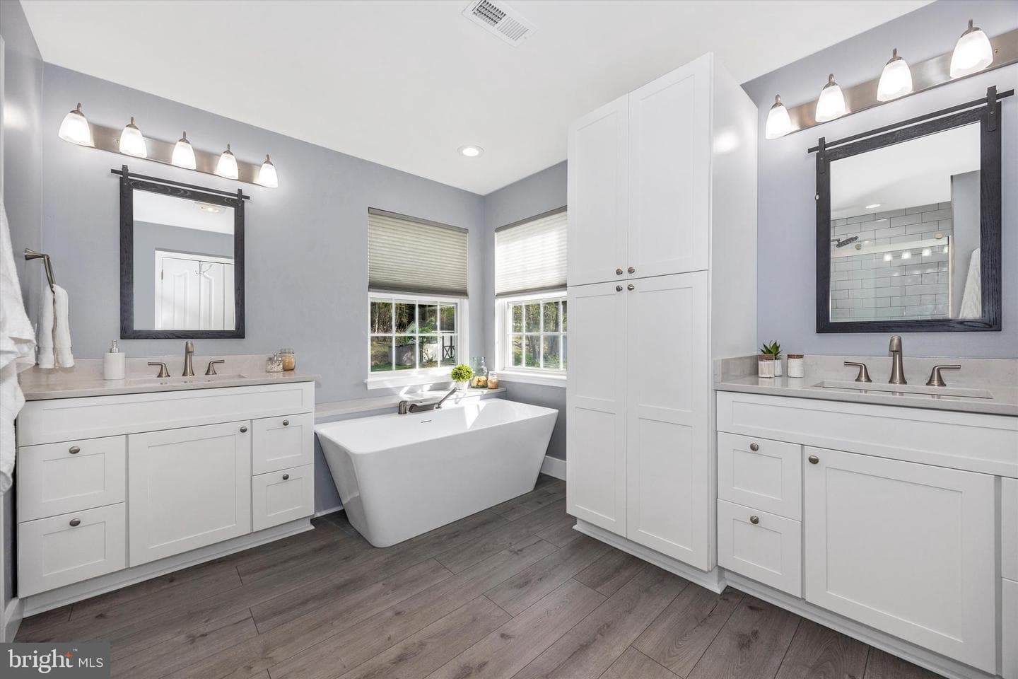 5867 Winter Oaks Place photo 18