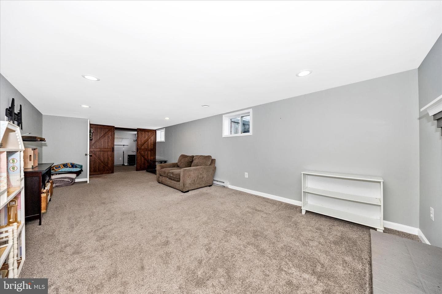814 2nd Avenue photo 27