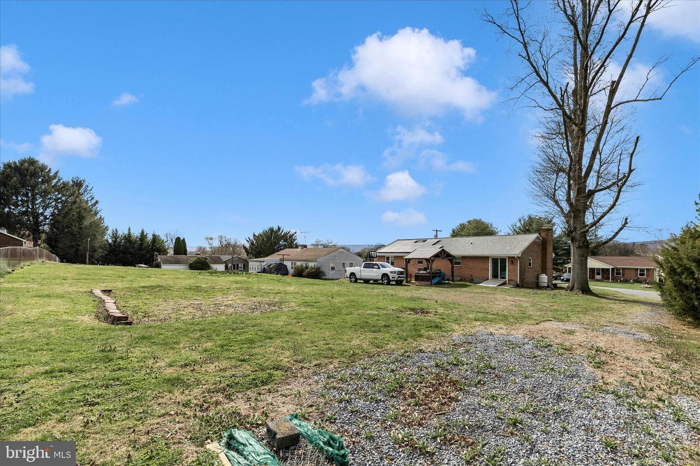 814 2nd Avenue photo 36