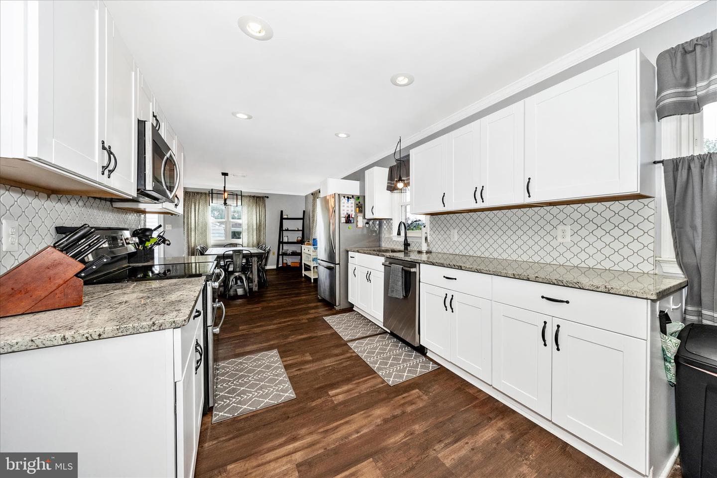 814 2nd Avenue photo 9