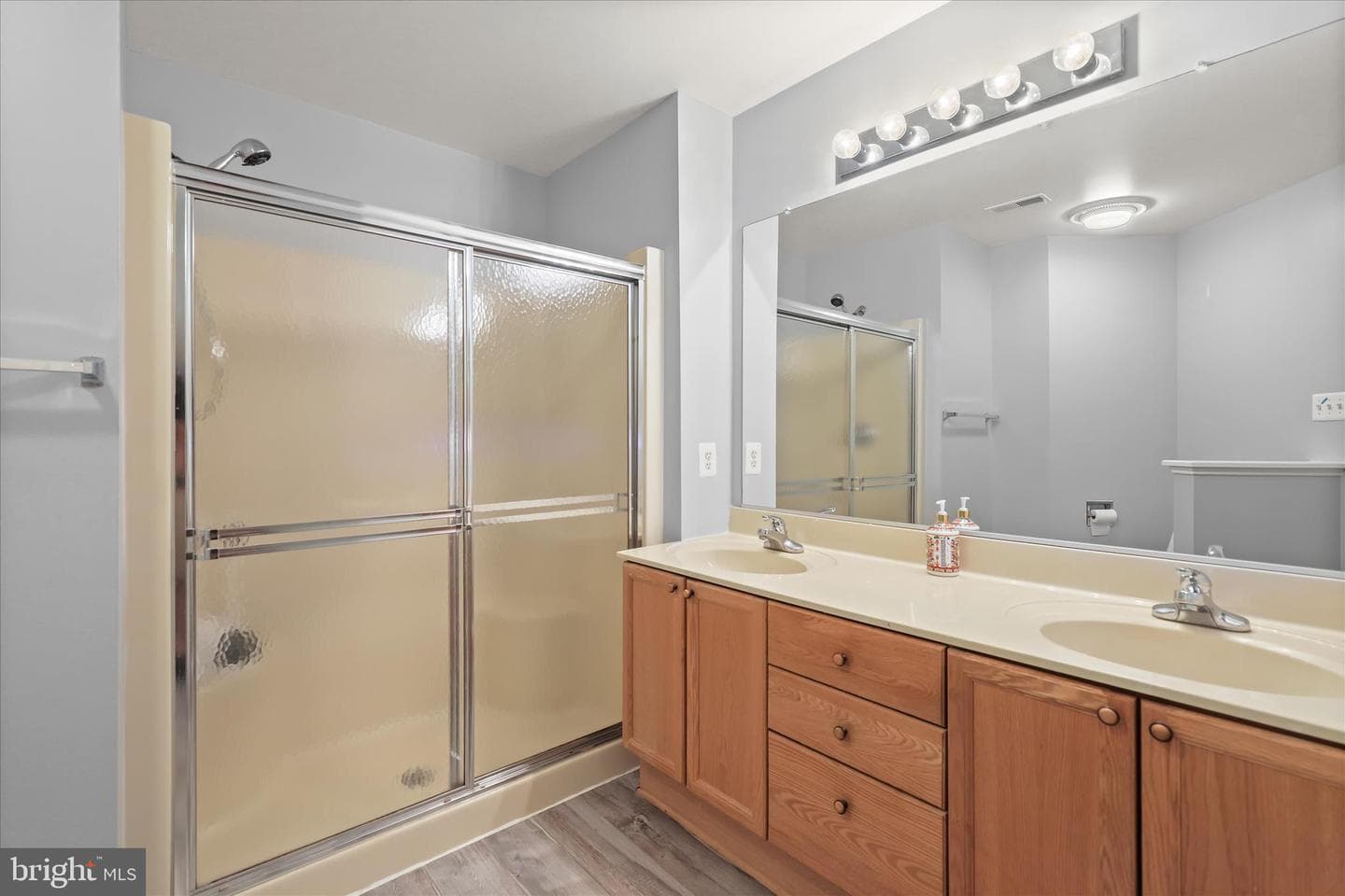 2504 Shelley Cir # 4-2D photo 23