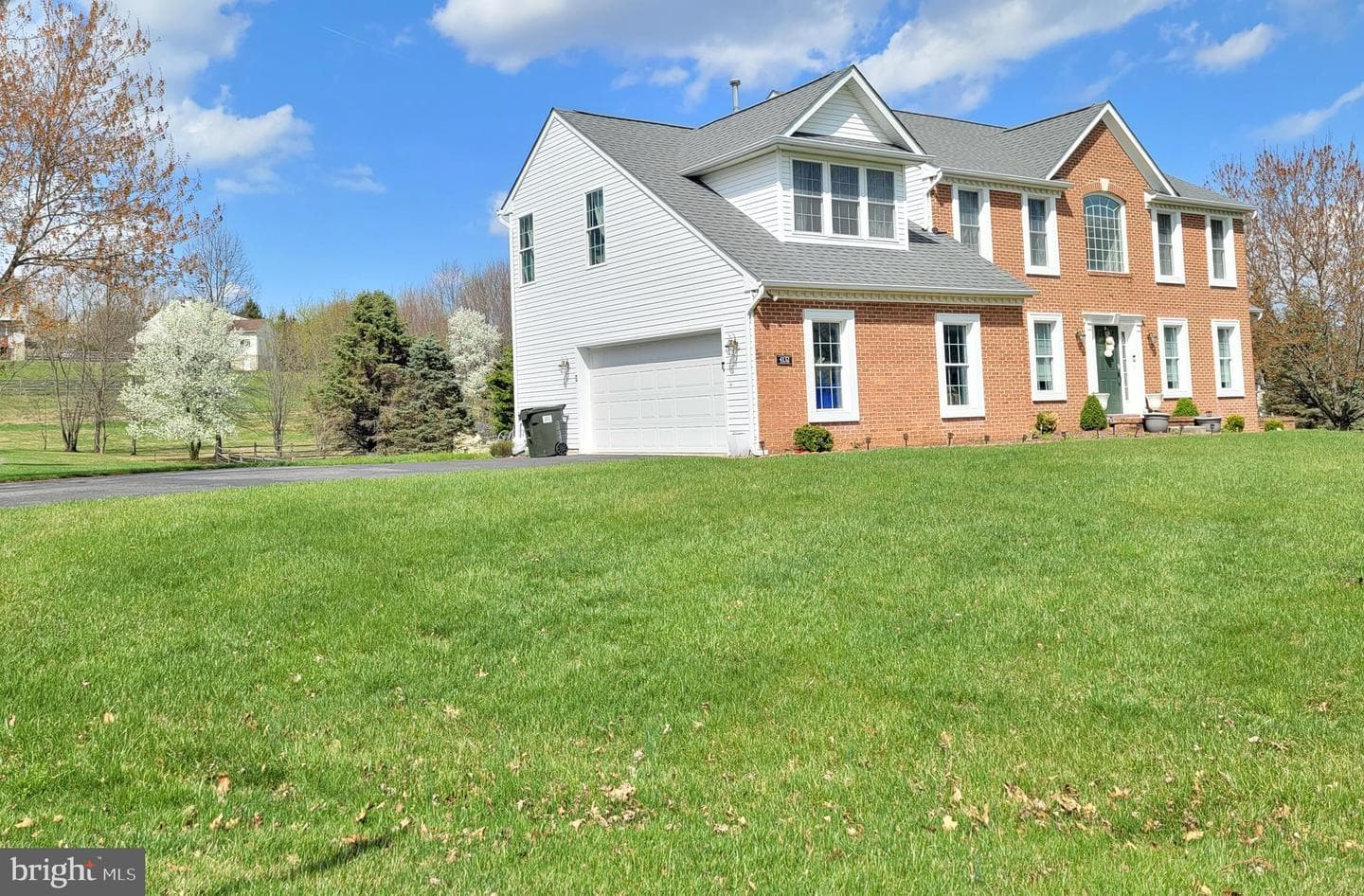 4132 Larson Lane photo 3