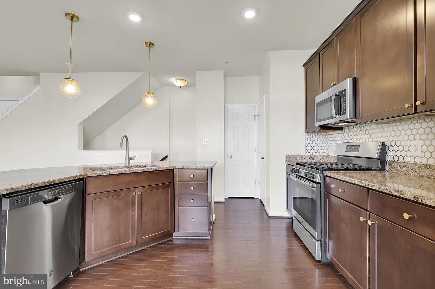5906 Krantz Drive photo 9