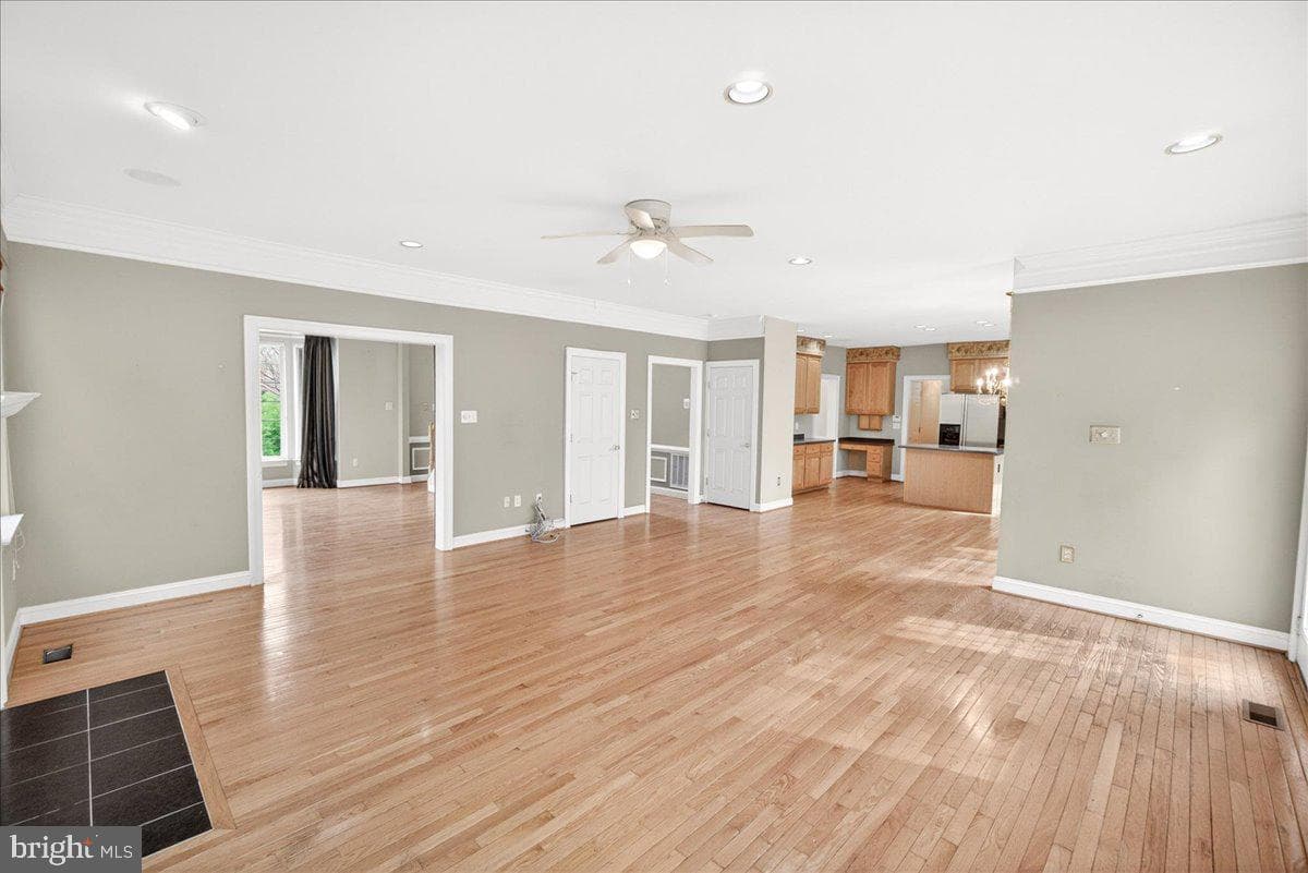 3231 Winmoor Drive photo 10