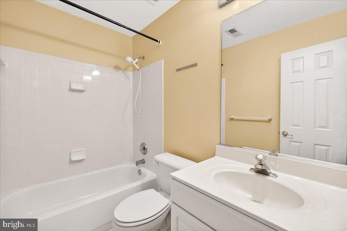 3231 Winmoor Drive photo 24