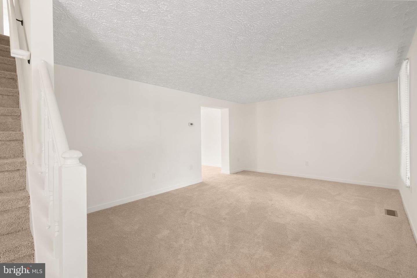 100 Albany Avenue E photo 17