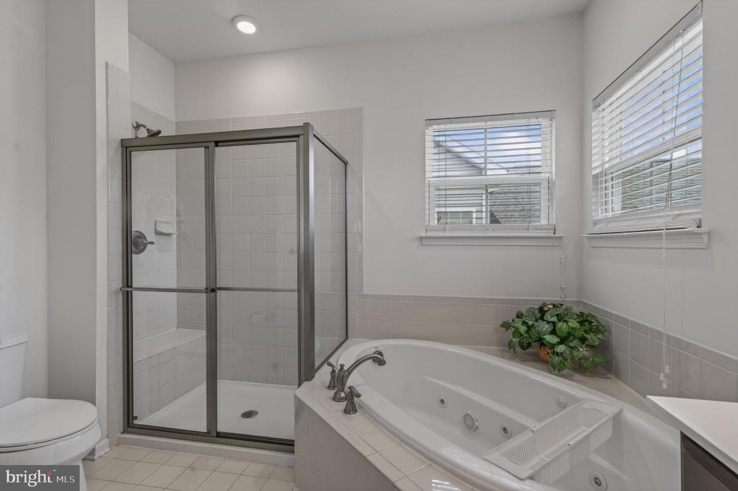 1423 Village Green Way photo 35