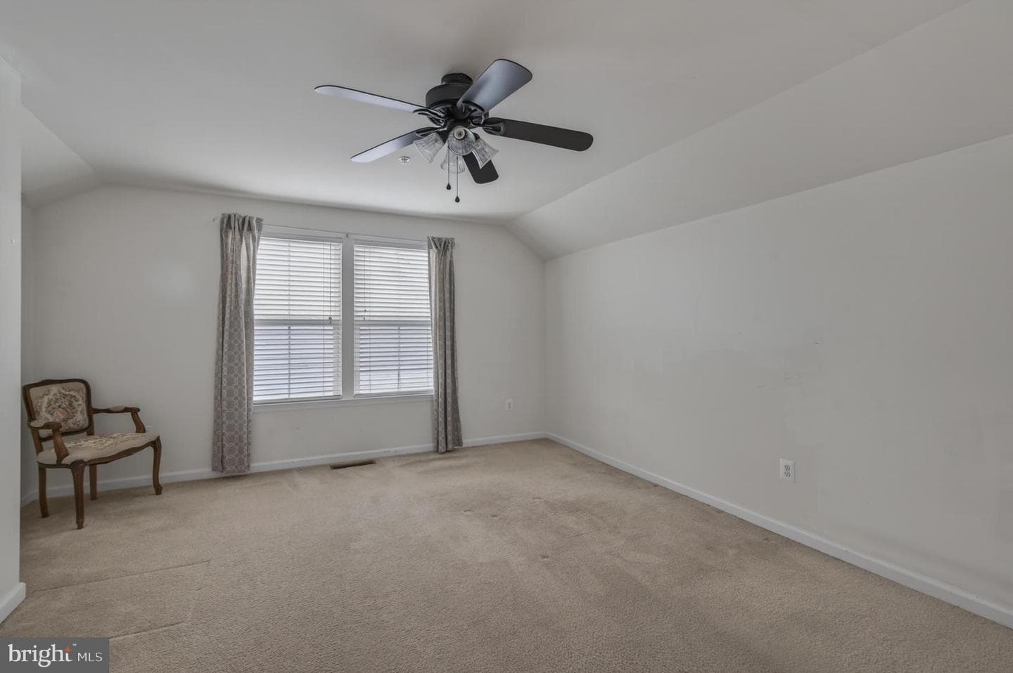 1423 Village Green Way photo 46