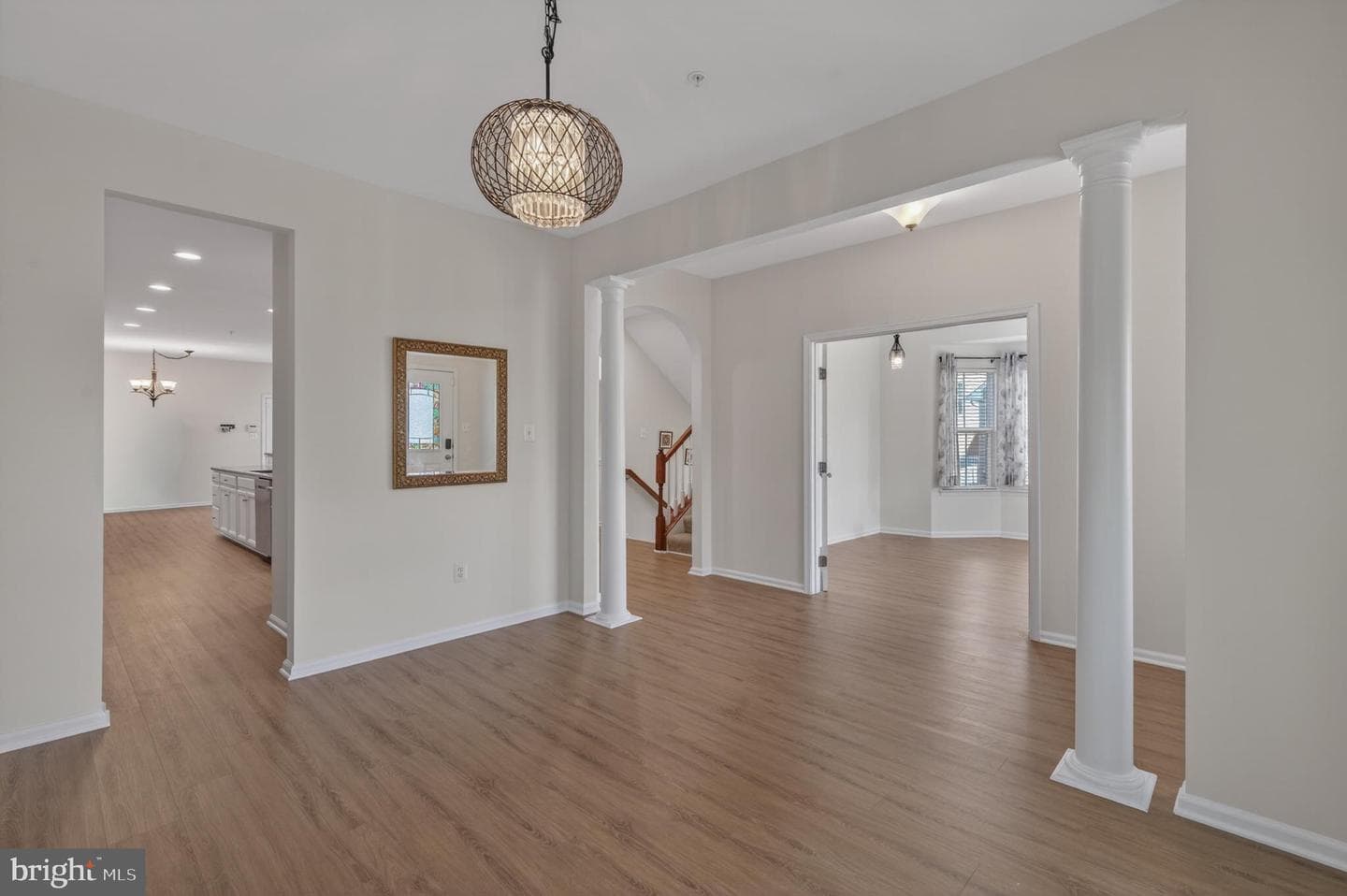 1423 Village Green Way photo 5