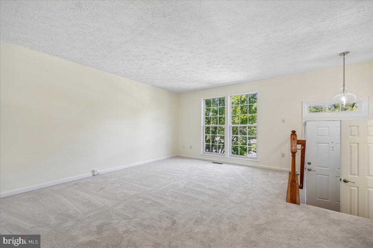 5481 Prince William Court photo 12