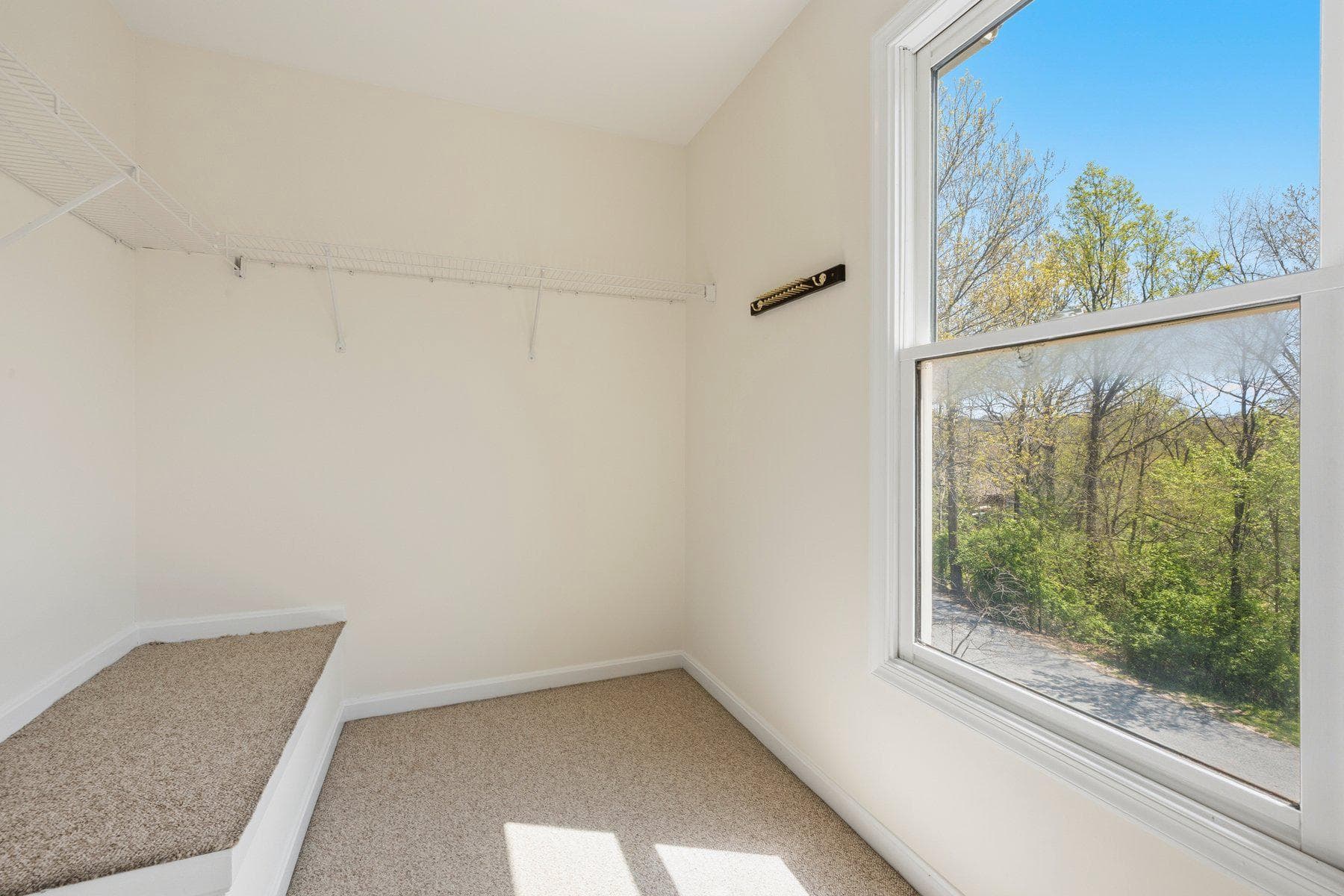 6934 Meadowlake Road photo 22