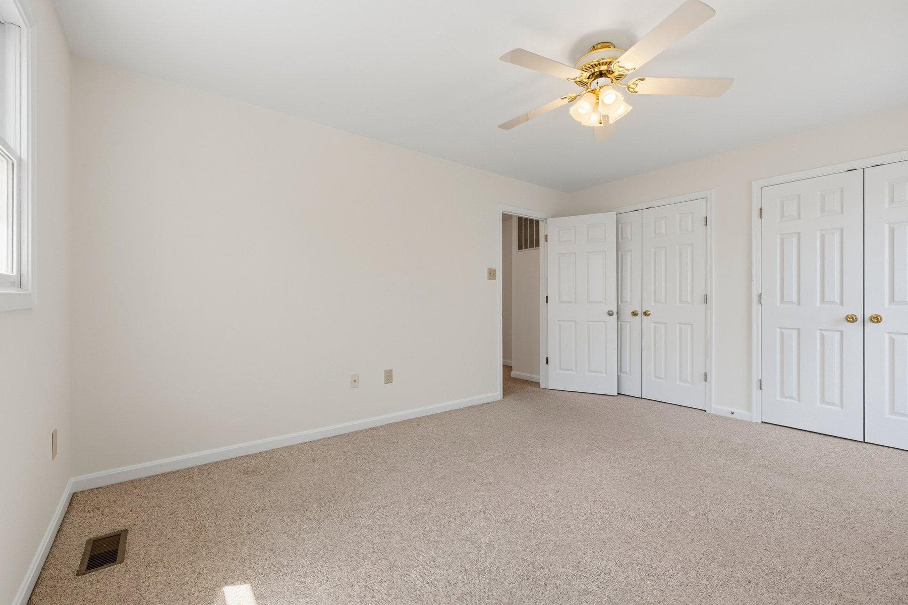 6934 Meadowlake Road photo 27