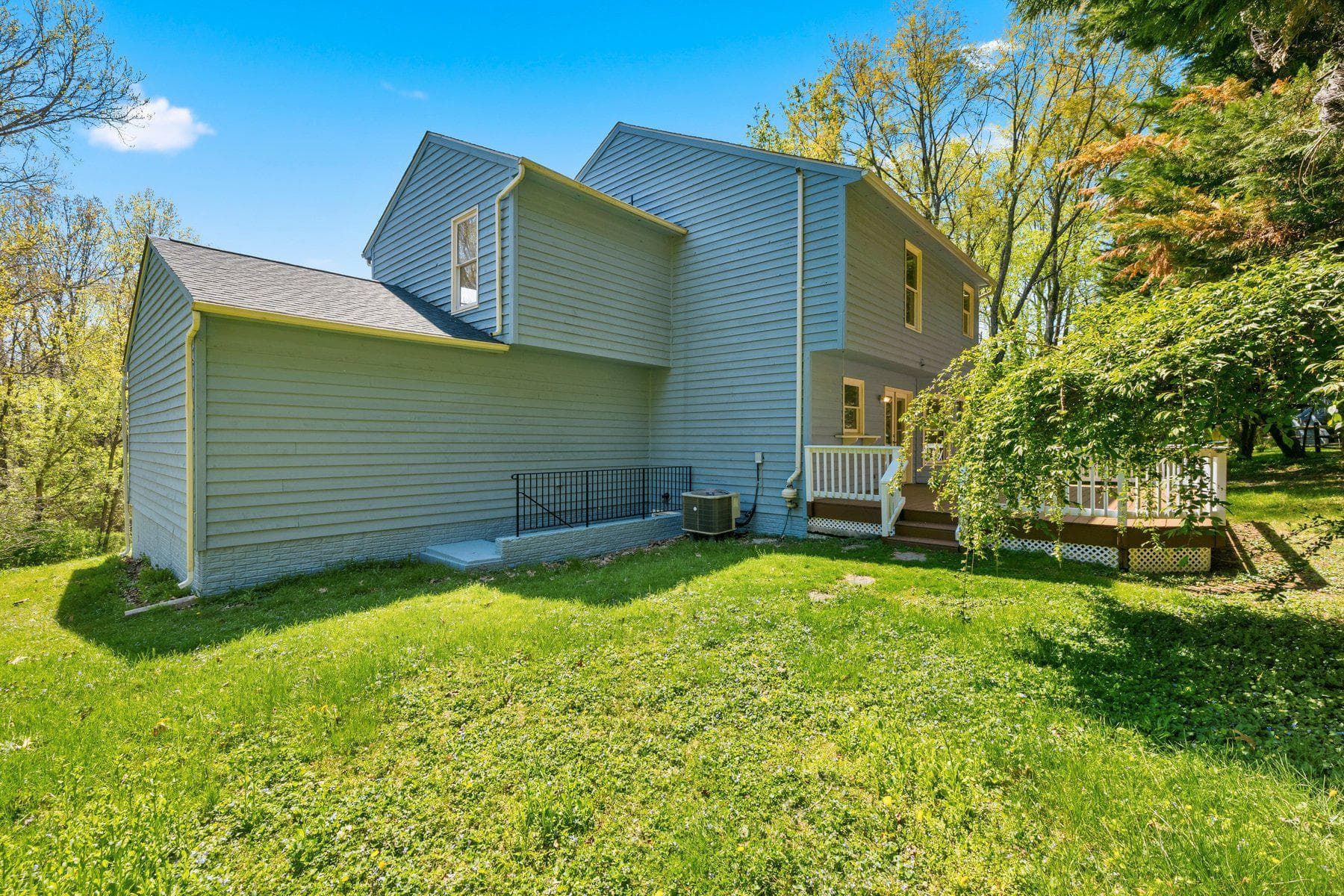 6934 Meadowlake Road photo 37