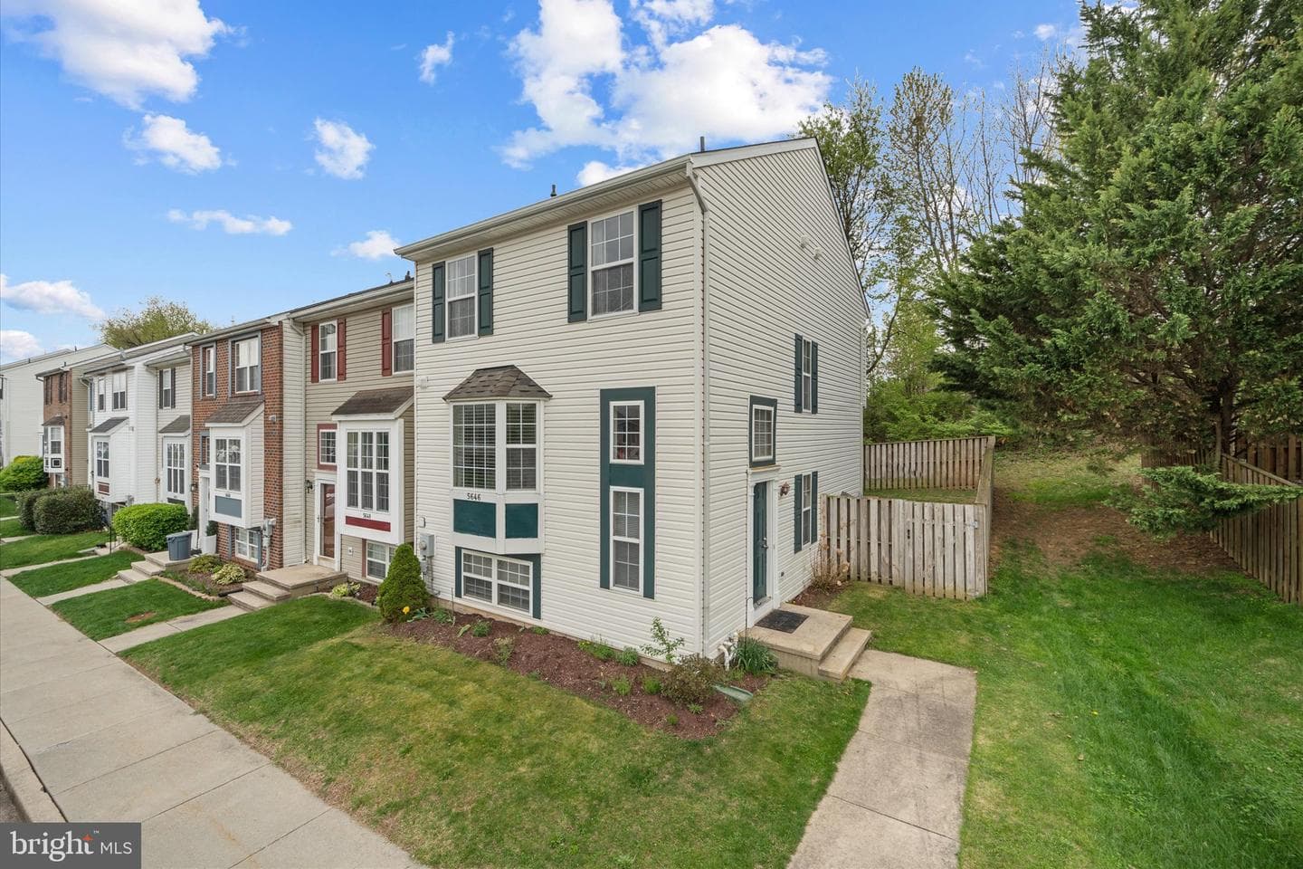 5646 Joseph Court photo 2