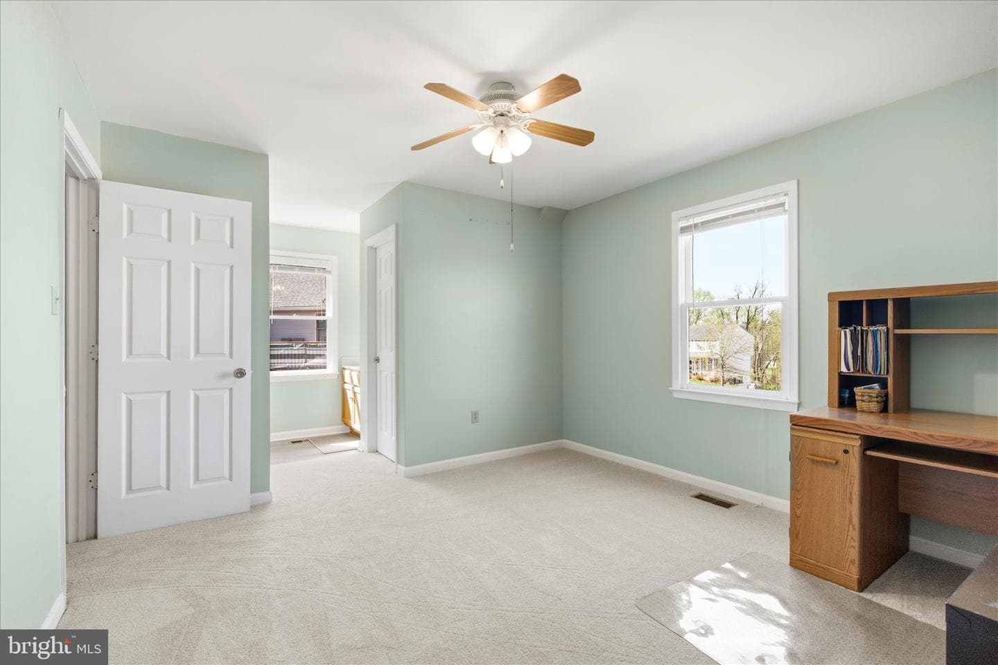 304 Washington Street photo 22