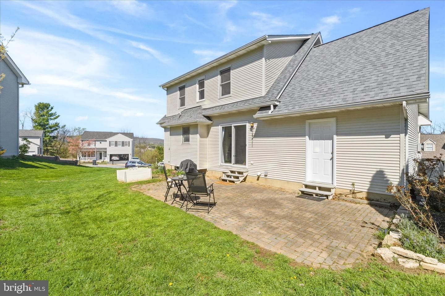 304 Washington Street photo 33