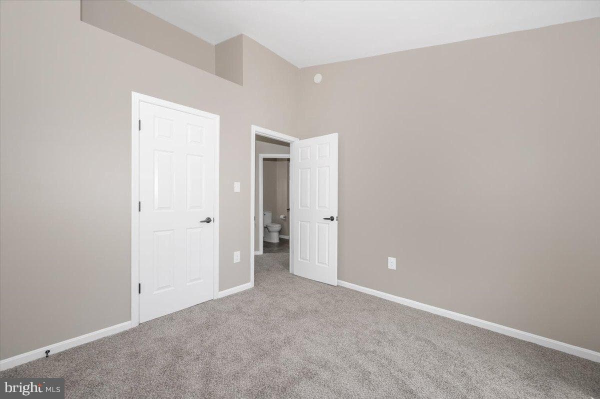 228 Heritage Court photo 34