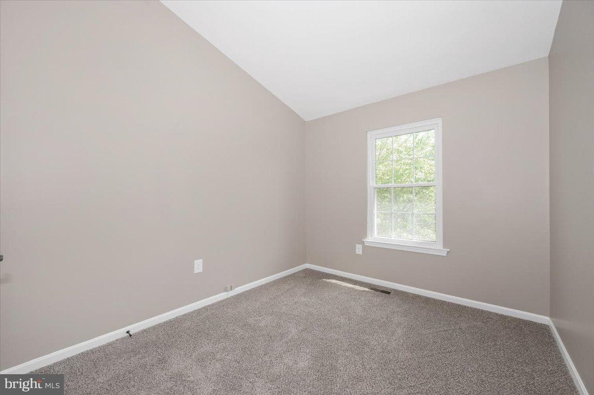 228 Heritage Court photo 35
