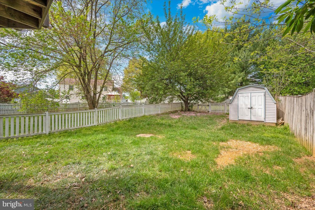 228 Heritage Court photo 53