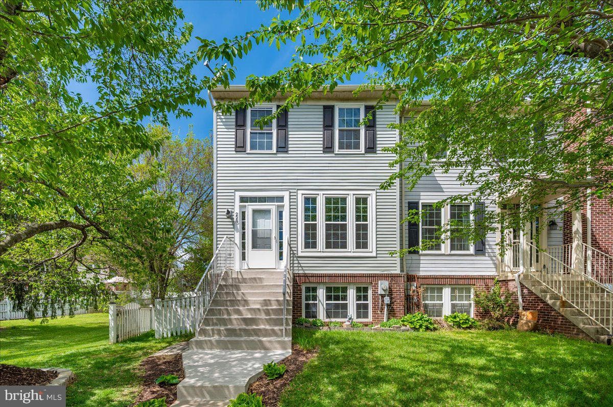 228 Heritage Court photo 60