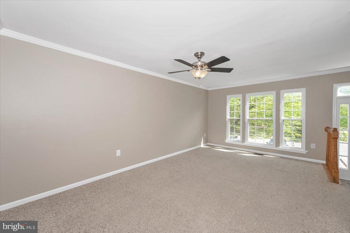 228 Heritage Court photo 7
