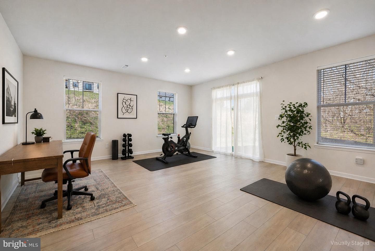 2132 Peace Lily Ln photo 4