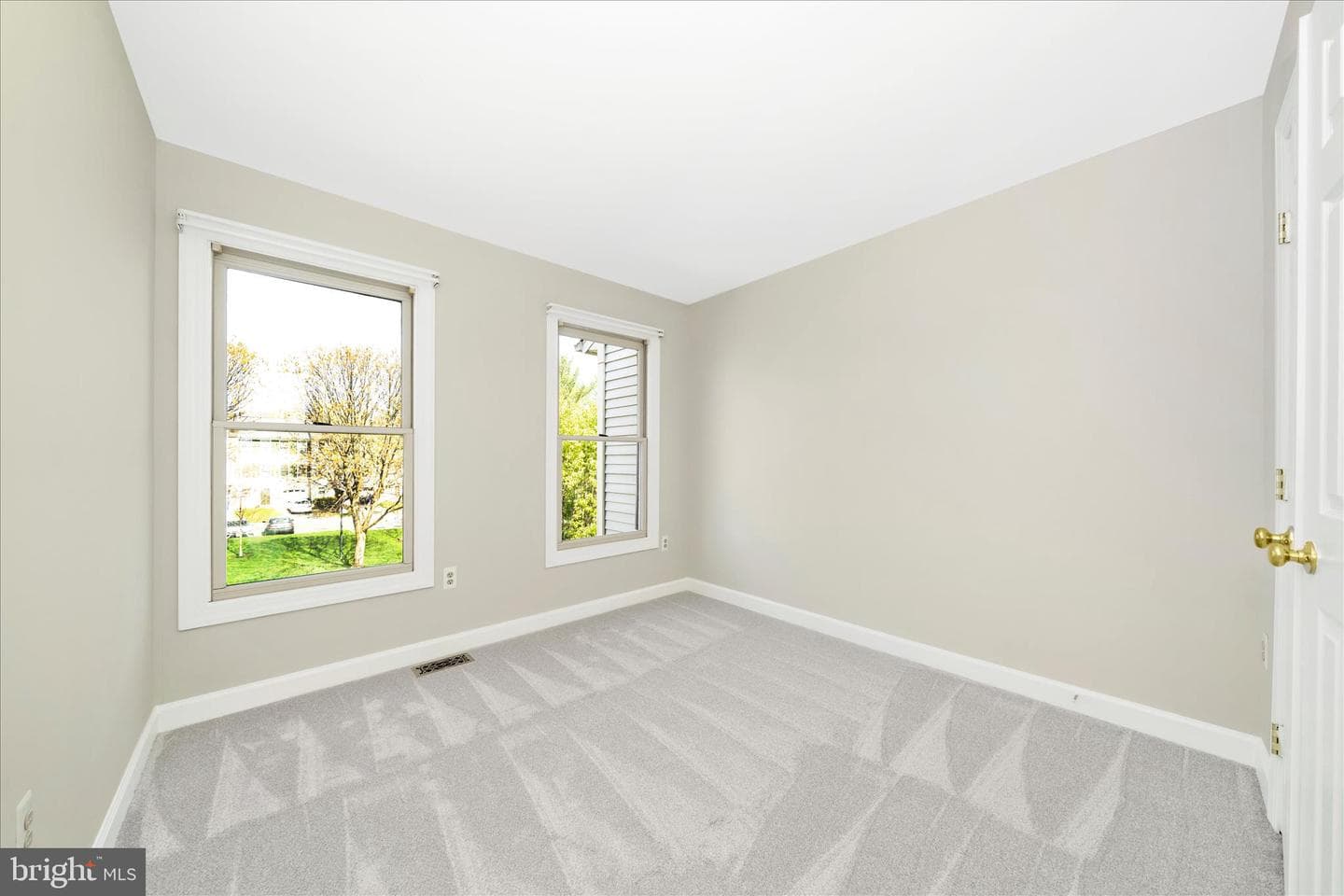 5246 Bamburg Court photo 37