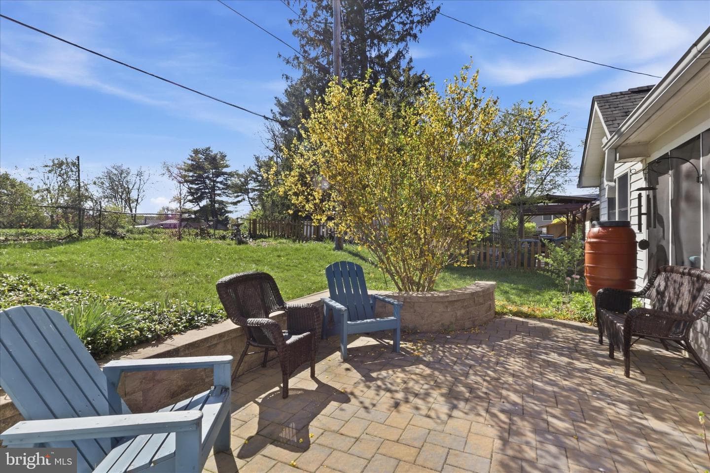 294 Pinoak Drive photo 4