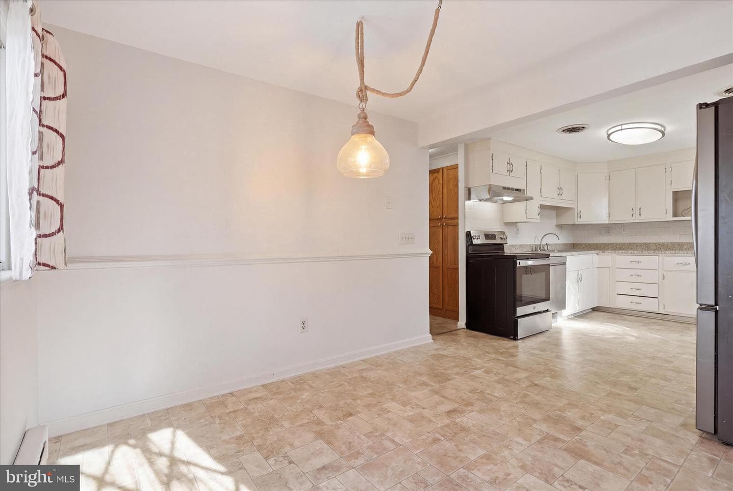 294 Pinoak Drive photo 9