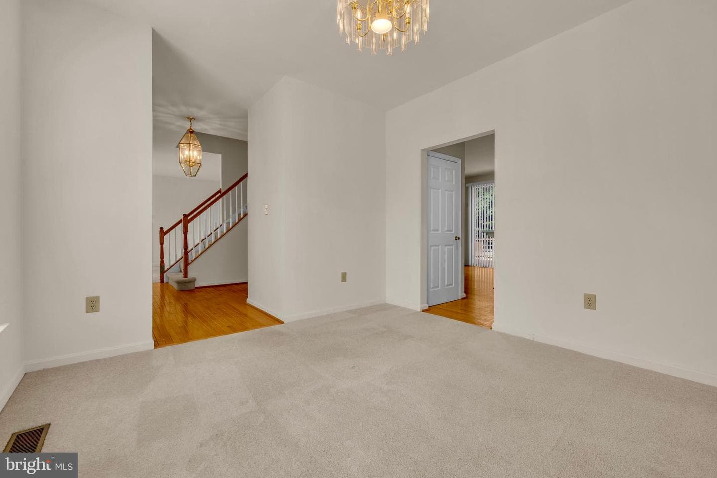 1027 Dulaney Mill Drive photo 32