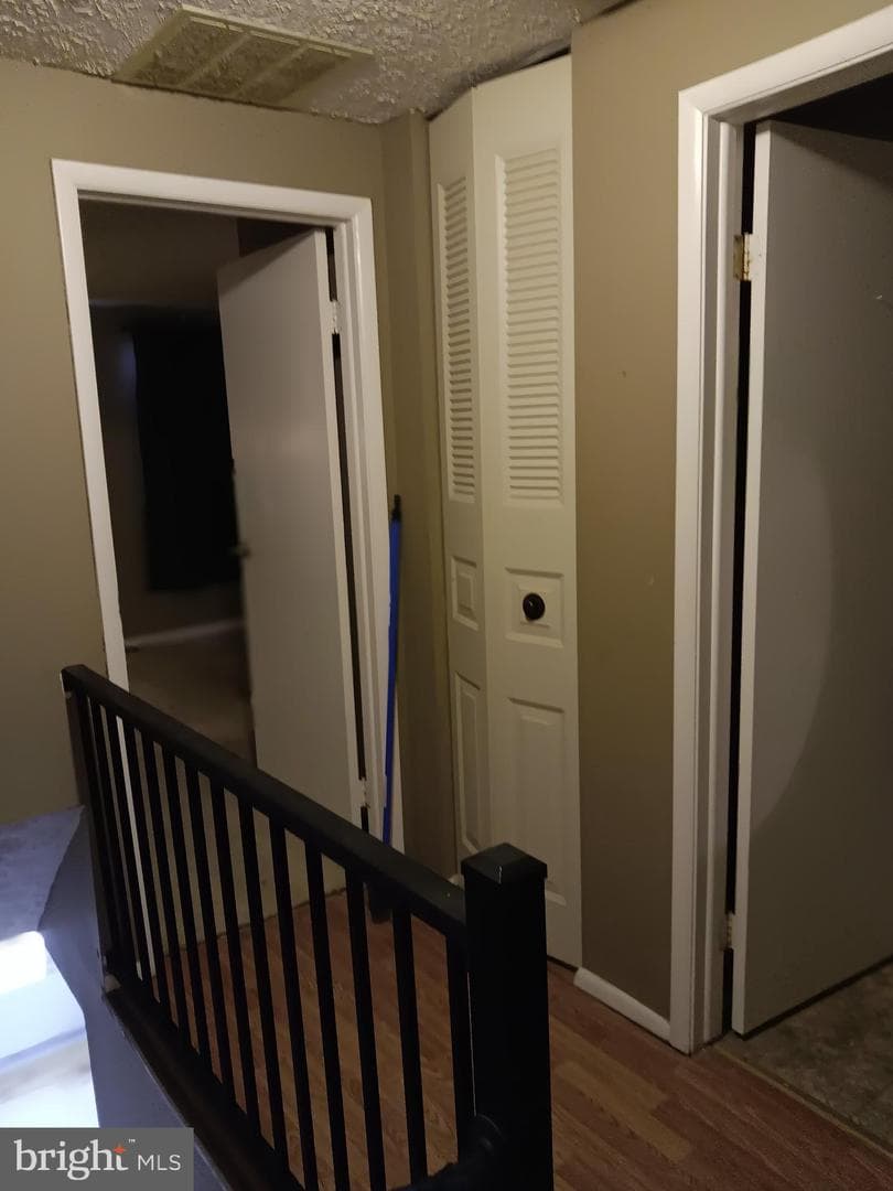 246 Canfield Terrace photo 10