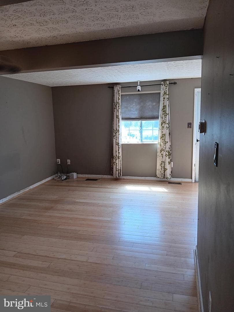 246 Canfield Terrace photo 3