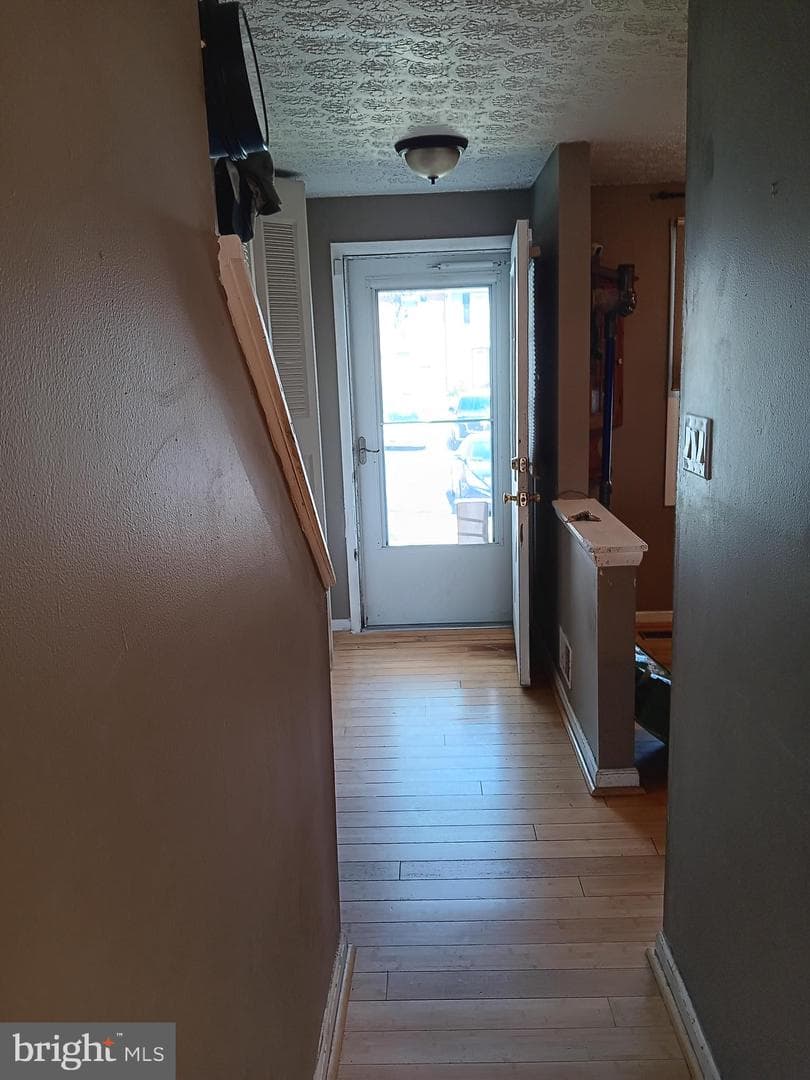 246 Canfield Terrace photo 6