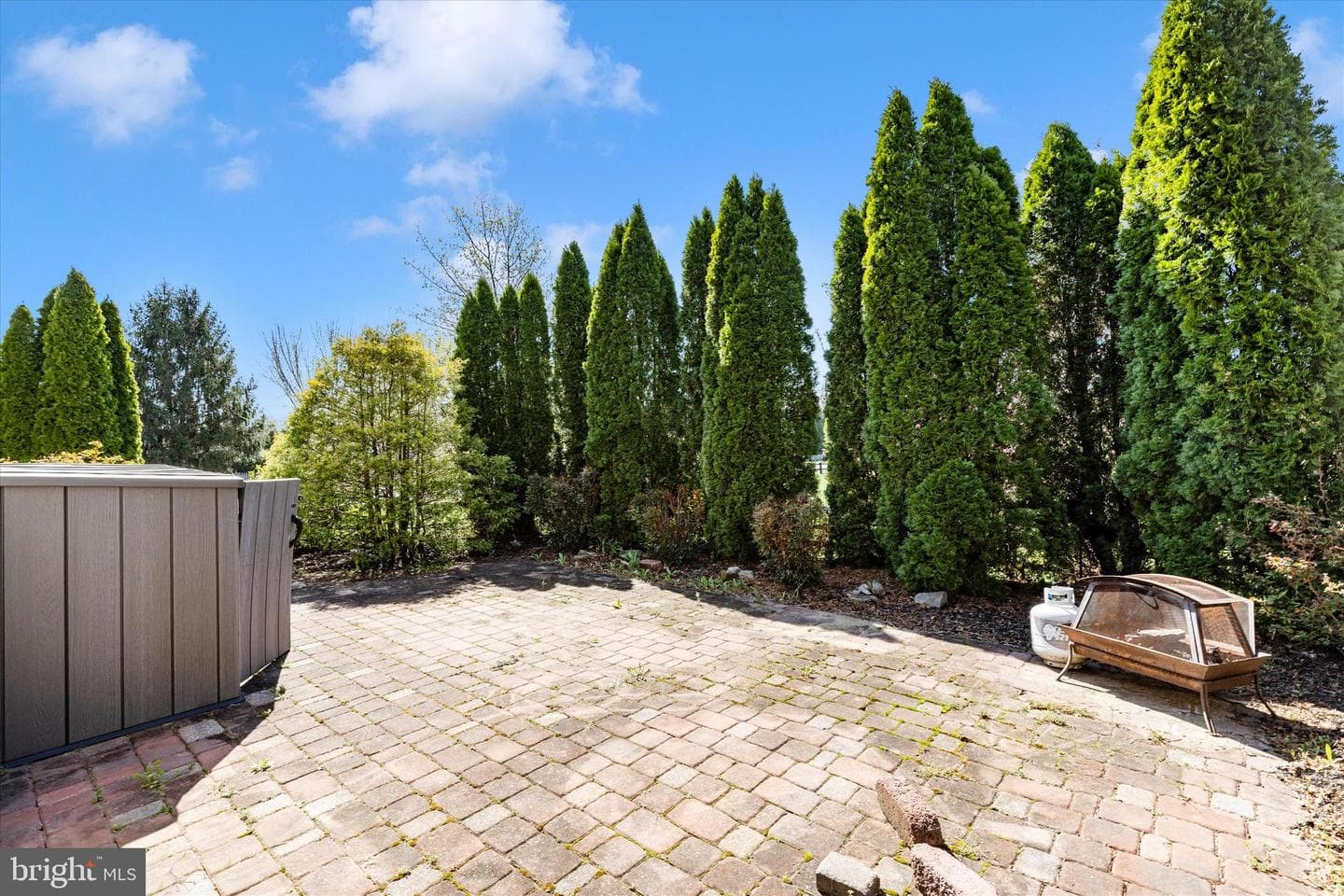 100 Sunlight Drive photo 23