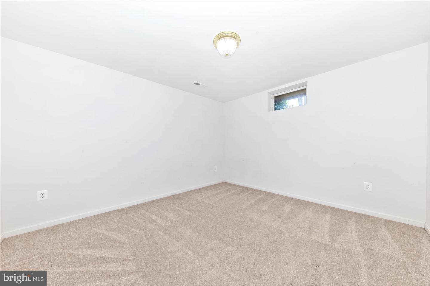 100 Sunlight Drive photo 70