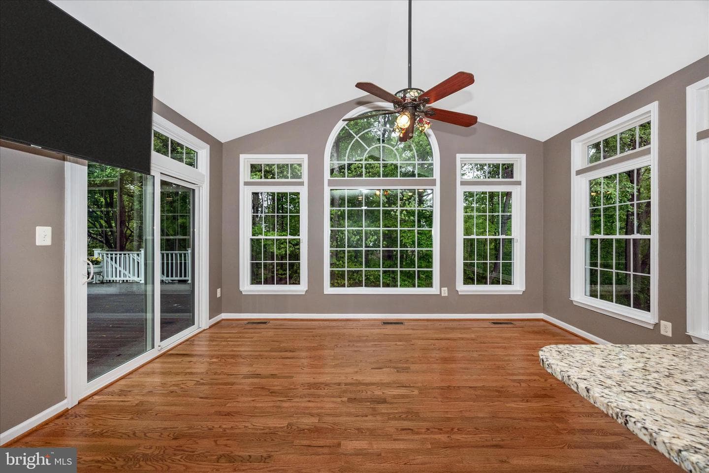 6463 Forest Hills Court photo 13