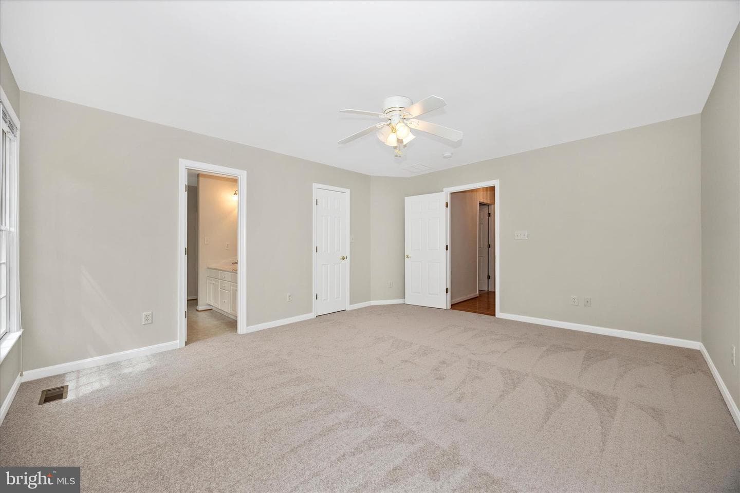 10393 Liberty Road photo 29